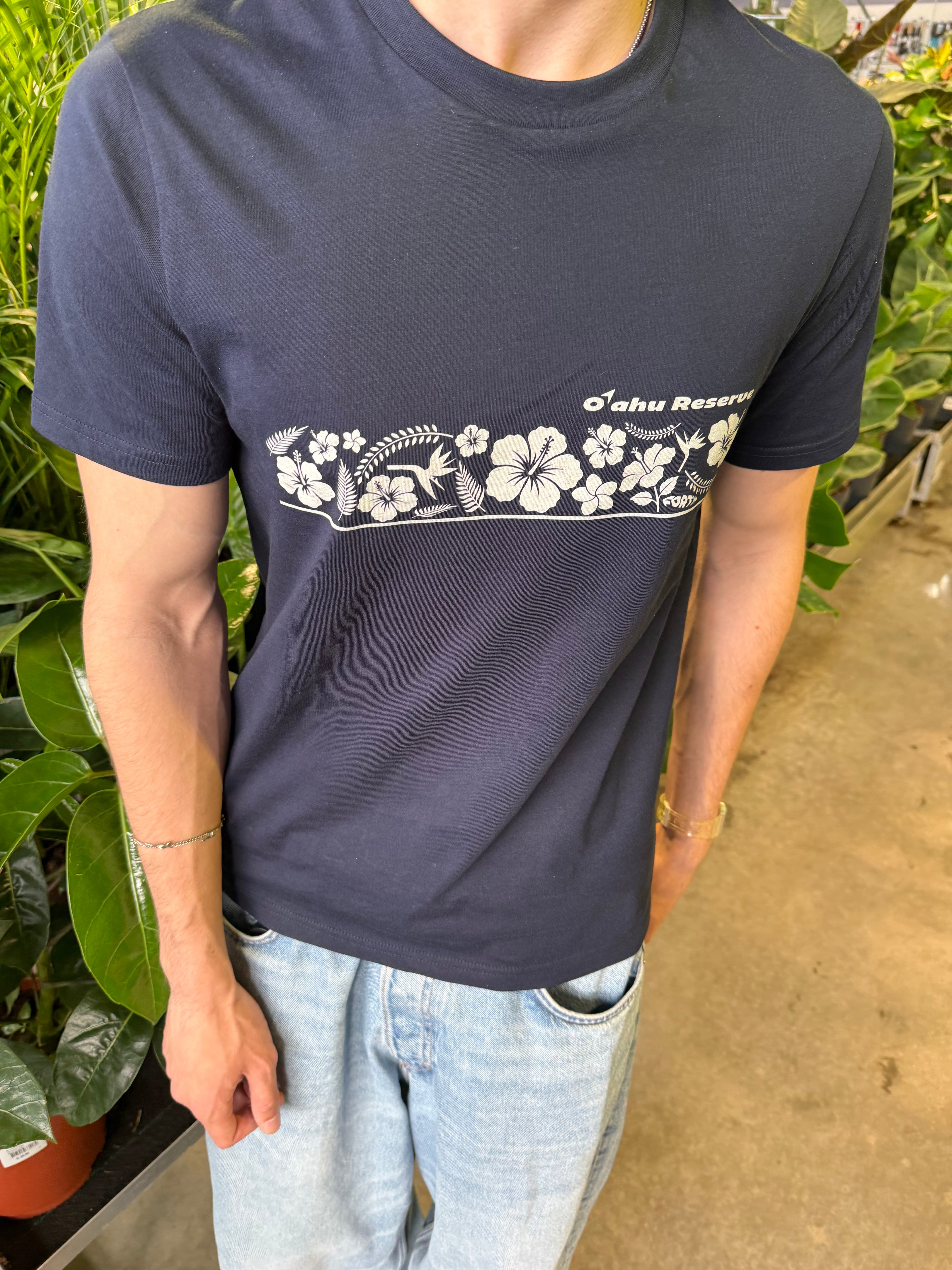 RESERVE TEE