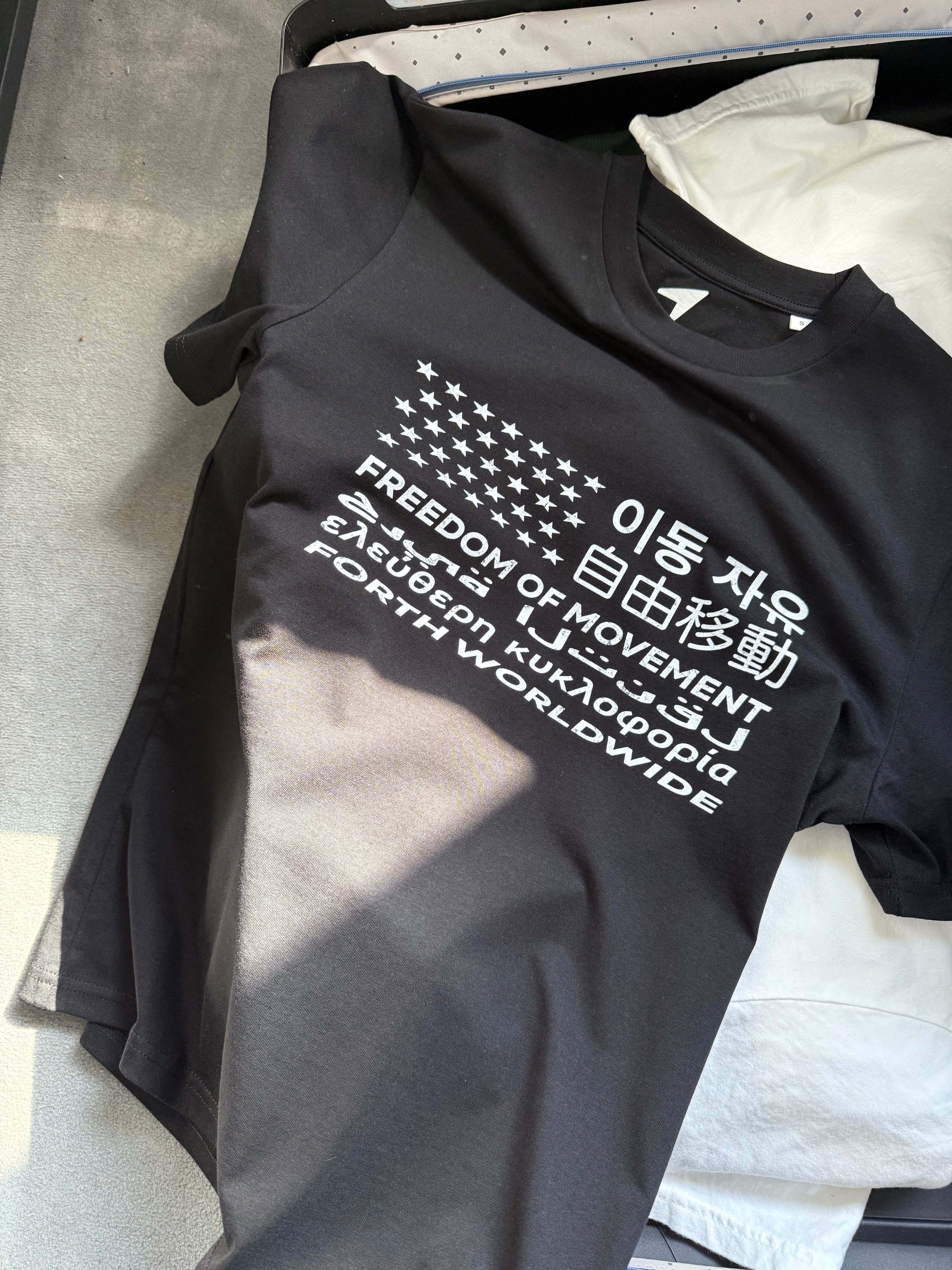 ROAM TEE